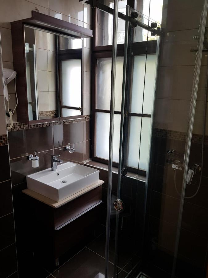 Hotel Kutko Pančevo Eksteriør bilde