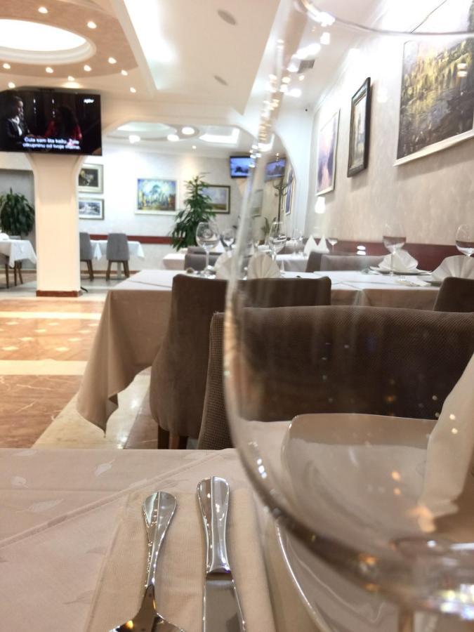 Hotel Kutko Pančevo Eksteriør bilde