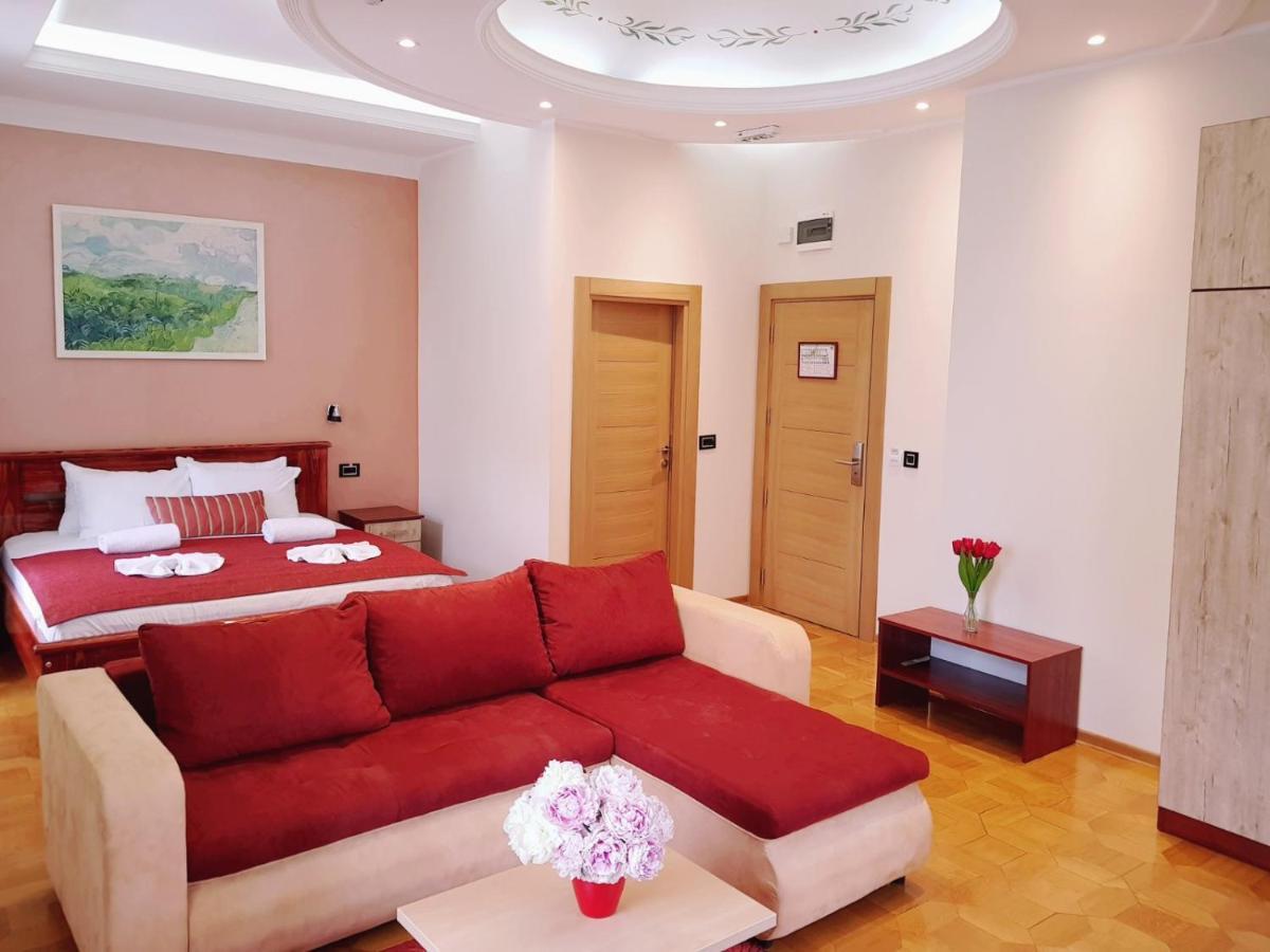 Hotel Kutko Pančevo Eksteriør bilde